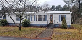 5 Heather Ln, Carver, MA 02330