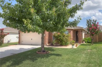 525 Misty Mountain Dr, Fort Worth, TX 76140