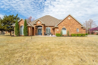 3002 Clairemont, Enid, OK 73703