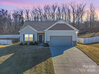 2405 Stonehaven Dr, Albemarle, NC 28001