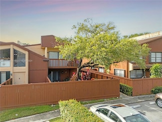 6967 SW 115th Place Unit G34, Miami, FL 33173