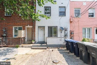 968 Mount Olivet Rd NE, Washington, DC 20002