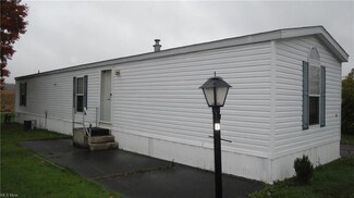 33 Apache Dr, Creston, OH 44217