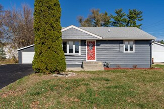 1216 van Stone Dr, Machesney Park, IL 61115