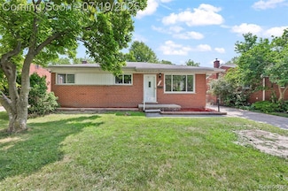 8630 N Evangeline St, Dearborn Heights, MI 48127