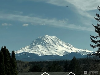 14306 Greenbelt Dr E, Bonney Lake, WA 98391