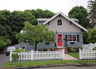 52 Pearson St, Saugus, MA 01906