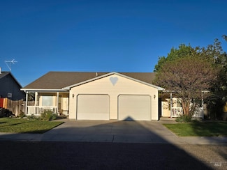 1680 Pennington Dr, Ontario, OR 97914