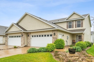 2117 Coopers Place SE, Rochester, MN 55904