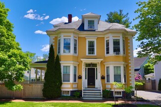 659 Middle St Unit 1, Portsmouth, NH 03801