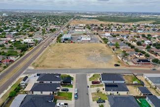 4464 Vientos Rd, Laredo, TX 78046