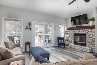 7717 State Highway 42 Unit 102, Egg Harbor, WI 54209