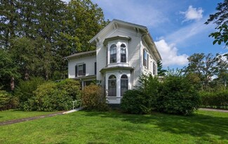 36 Lyman Rd, Northampton, MA 01060