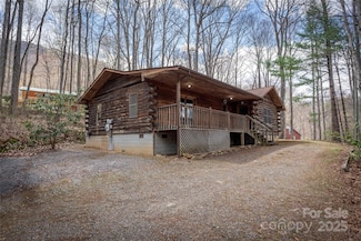 398 Locust Dr, Maggie Valley, NC 28751