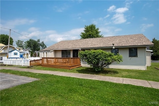 200 Spencer Ave, Sylvan Beach, NY 13157