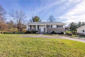 411 McClellandtown Rd, Uniontown, PA 15401