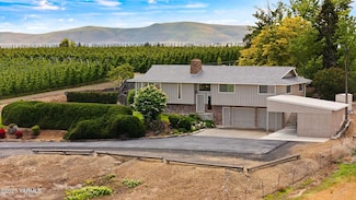 10800 Zier Rd, Yakima, WA 98908