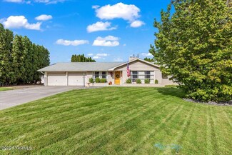 4609 Richey Rd, Yakima, WA 98908