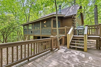 726 Cherry Lake Dr, Blue Ridge, GA 30513