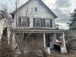 618 Kenwood Ave, Delmar, NY 12054