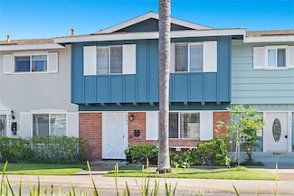9946 Continental Dr, Huntington Beach, CA 92646