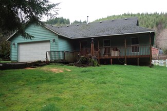1814 N Doris Ln, Otis, OR 97368