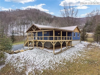 1171 Little Elk Rd, Elk Park, NC 28622