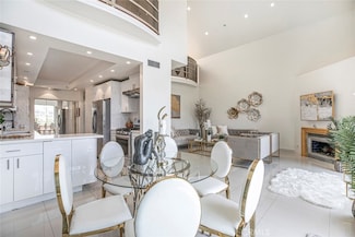 13331 Moorpark St Unit 319, Sherman Oaks, CA 91423