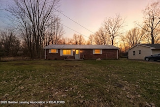 5424 S Waverly Rd, Lansing, MI 48911
