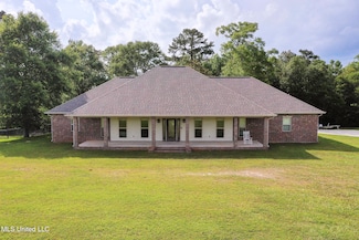 8185 Ridgewood Rd, Kiln, MS 39556