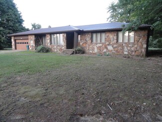 202 Westwood Dr, Marshall, AR 72650