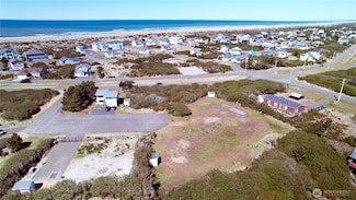 1012 Inglewood Ct SW, Ocean Shores, WA 98569