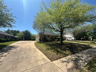 132 Yosemite Ln, Terrell, TX 75160