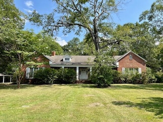 564 N Columbus Ave, Louisville, MS 39339
