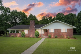 56 Old Bratt Rd, Atmore, AL 36502