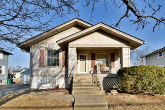 43 N Elizabeth St, Lombard, IL 60148