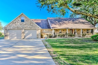 8313 S Kilarney Dr, Beaumont, TX 77705
