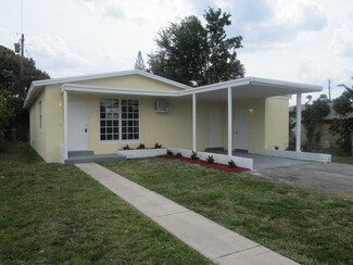 260 NE 174th St, North Miami Beach, FL 33162