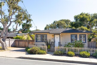 875 Sinex Ave, Pacific Grove, CA 93950
