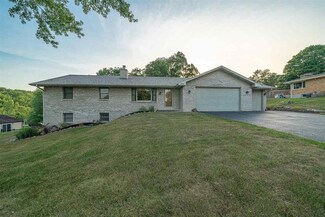 246 S Sumner St, Byron, IL 61010