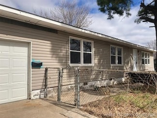 2643 E Haskell St, Tulsa, OK 74110