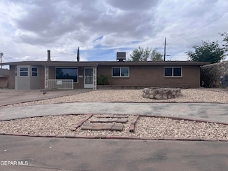 318 Olivia Cir, El Paso, TX 79912