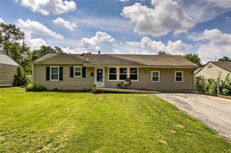 1901 NE 55th St, Kansas City, MO 64118