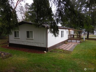 2094 Cedar St E, Port Orchard, WA 98366