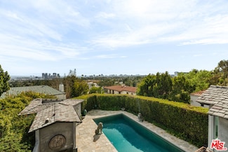 1300 Summitridge Dr, Beverly Hills, CA 90210