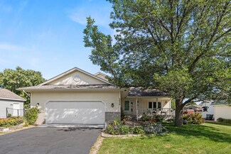 5630 Vinewood Ln N, Plymouth, MN 55442