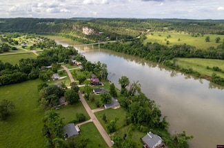 282 Riverview Dr, Norfork, AR 72658