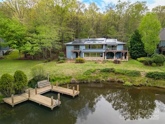 61 Tsataga Ct, Brevard, NC 28712