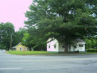 504 W Floyd Baker Blvd, Gaffney, SC 29341
