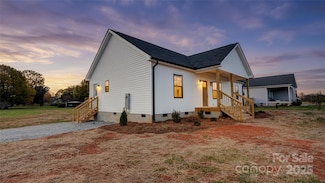 132 Wetmore Rd, Woodleaf, NC 27054